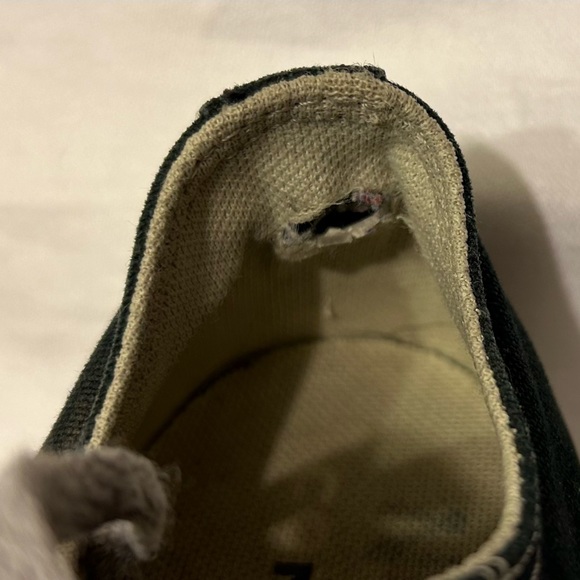 Converse All Star Shoes. Cons. Youth size 3. Condition Issue* - Picture 9 of 13